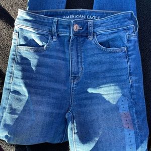 Size 4 American Eagle High-Rise Jegging
